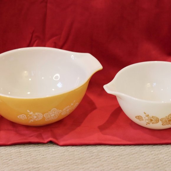 PYREX Butterfly Gold Cinderella Bowl Set of 4 - Picture 2 of 10